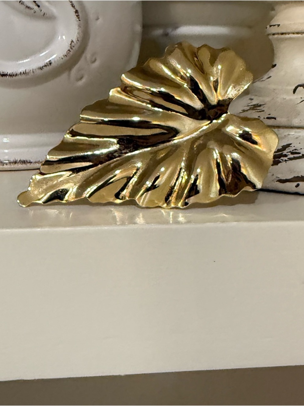 Vintage Oversized Large Leaf Scarf Clip By La Donna - Picture 2 of 9